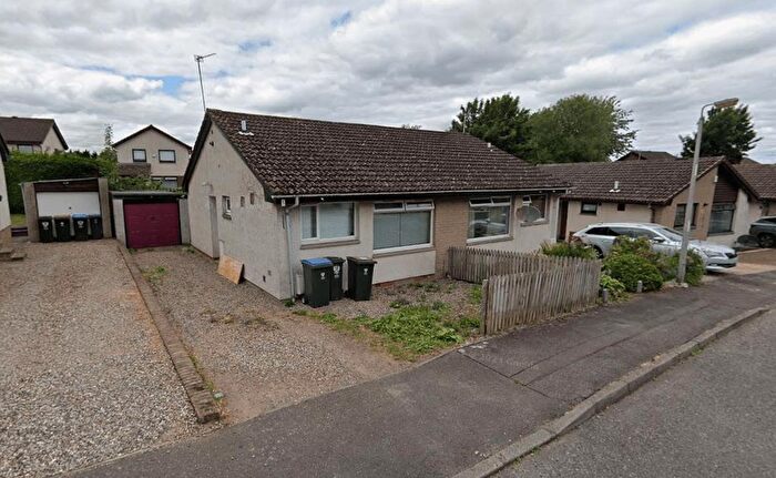 2 Bedroom Detached Bungalow To Rent In Huntingtower Crescent, Perth, PH1