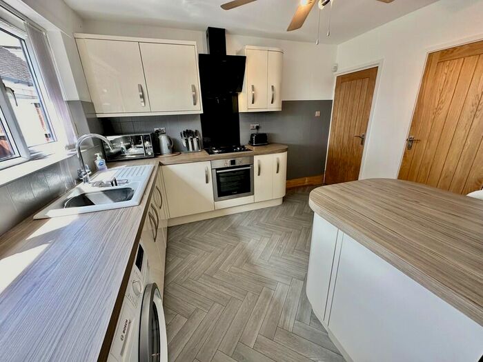 3 Bedroom Detached Bungalow For Sale In Ings Lane, Arksey, Doncaster, DN5