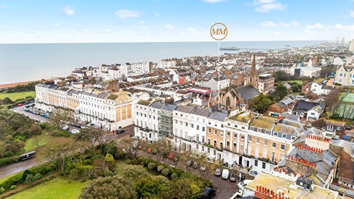 3 Bedroom Flat For Sale In Sussex Square, Brighton, BN2