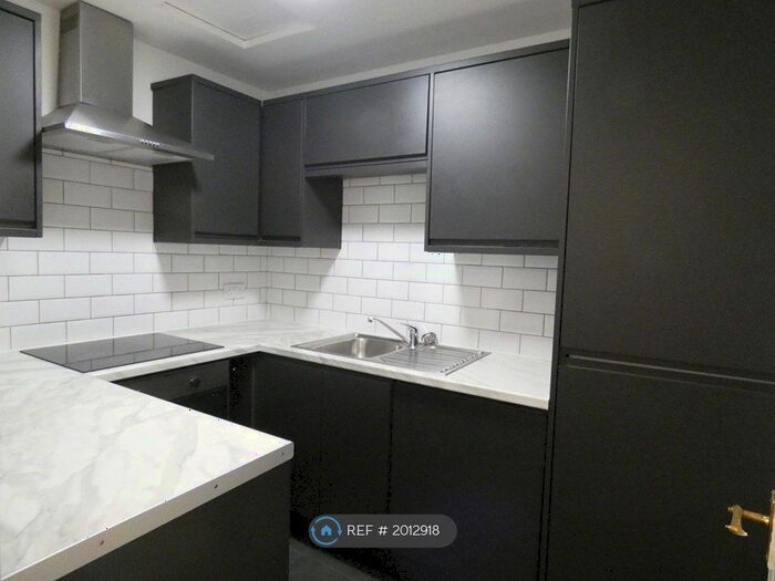 1 Bedroom Flat To Rent In Kinross Road, Waterloo, Liverpool, L22