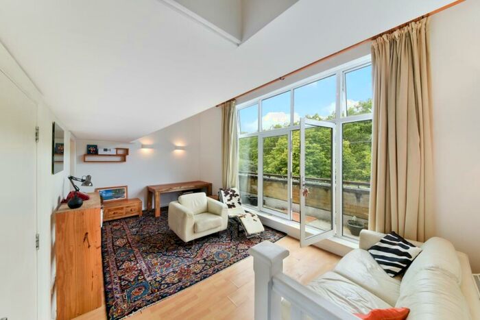 1 Bedroom Flat To Rent In Printers Mews, Bow, London, E3