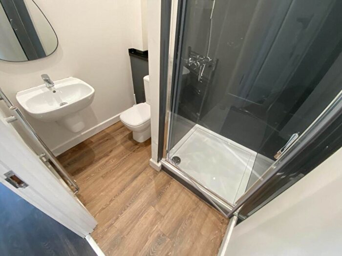 2 Bedroom Flat To Rent In Conyngham Road, Manchester, M14