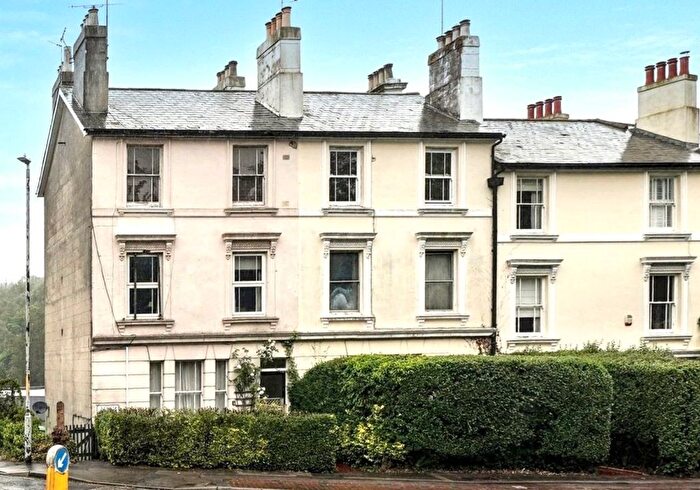 2 Bedroom Flat For Sale In Flat, Nevill Terrace, Tunbridge Wells, Kent, TN2