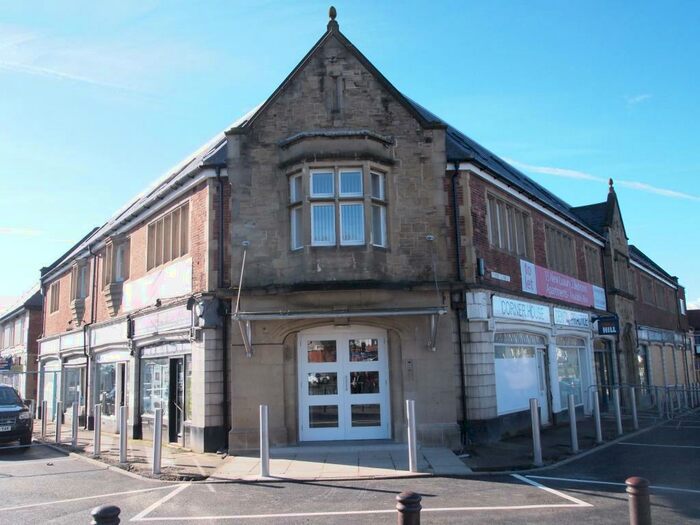 2 Bedroom Apartment To Rent In The Grosvenor House, Moortown, Leeds, West Yorkshire, LS17