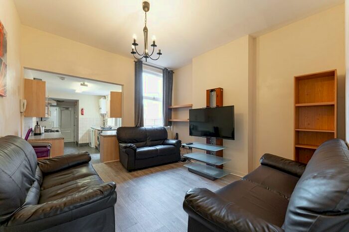 7 Bedroom Terraced House To Rent In Tiverton Road, Selly Oak, Birmingham, B29