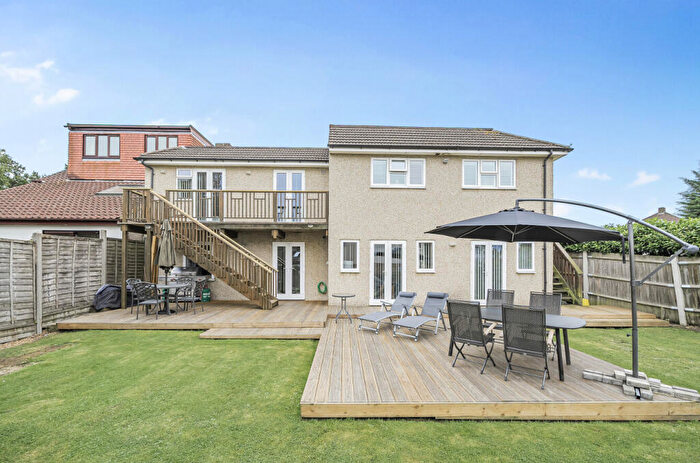 5 Bedroom Semi Detached House For Sale In Vanburgh Close, Orpington, BR6