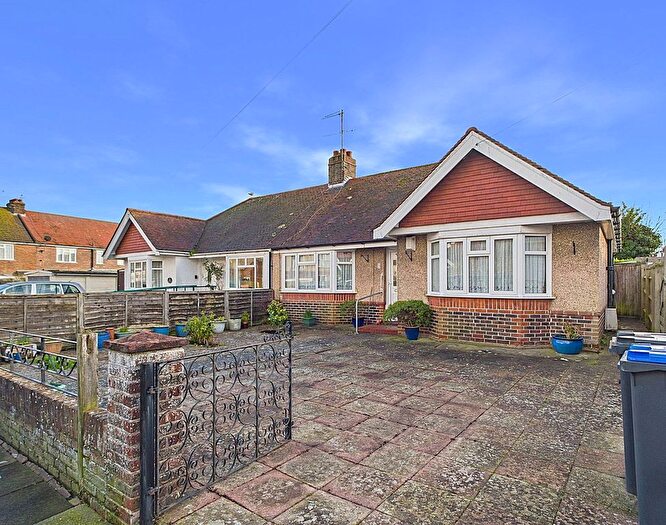 3 Bedroom Semi-Detached Bungalow For Sale In Saxony Road, Worthing, BN14