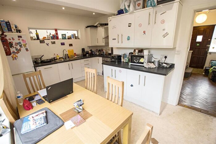 6 Bedroom House To Rent In Bournbrook Road, Birmingham, West Midlands, B29