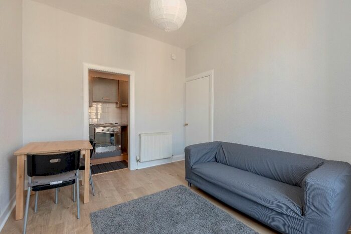 2 Bedroom Flat To Rent In Wardlaw Terrace, Gorgie, Edinburgh, EH11