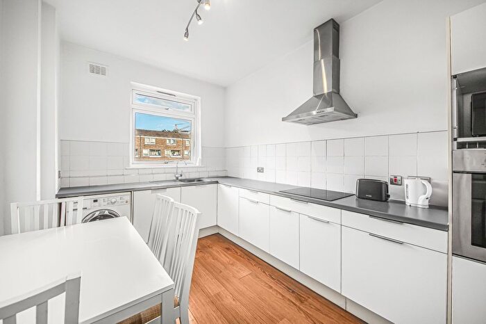 2 Bedroom Flat To Rent In Camden Street, Camden, NW1