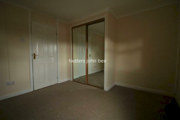 2 Bedroom Flat To Rent In Moss Bank, CW7