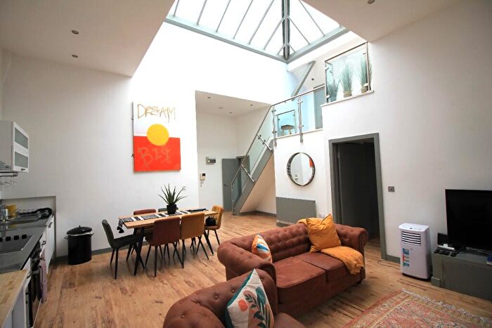 2 Bedroom Apartment To Rent In Guildhall Hill, Norwich, Norfolk, NR2