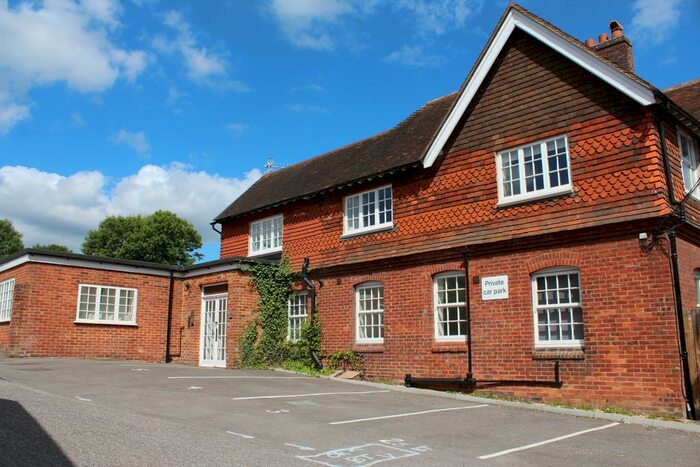 1 Bedroom Flat To Rent In Petworth Road, Witley, GU8