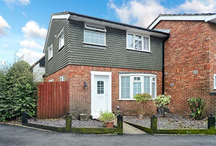 3 Bedroom End Of Terrace House To Rent In The Green, Burgh Heath, Tadworth, KT20