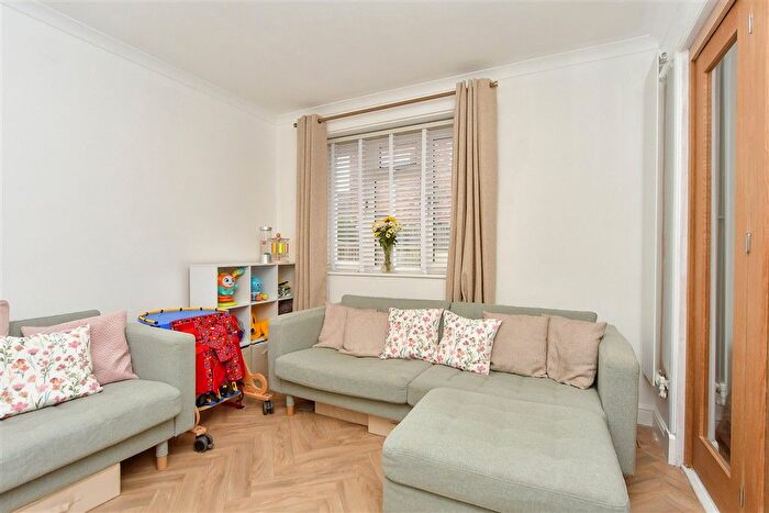 2 Bedroom Semi-Detached Bungalow For Sale In Roseleigh Road, Sittingbourne, Kent, ME10