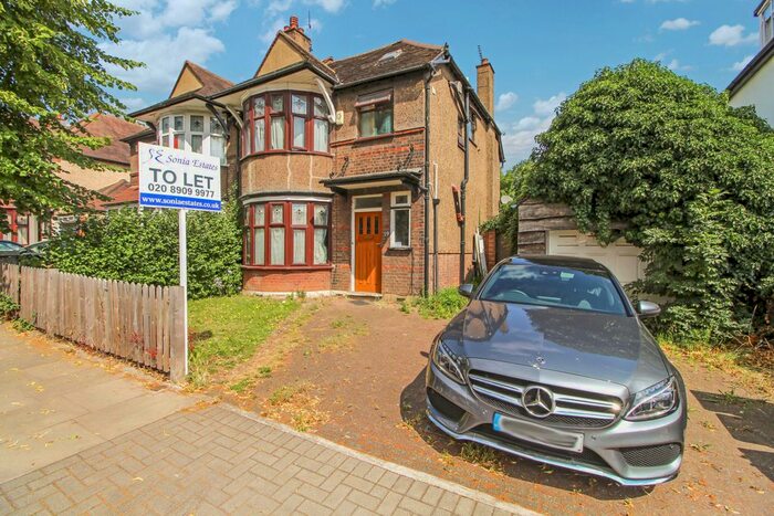 5 Bedroom Semi-Detached House To Rent In Northwick Avenue, Kenton, Harrow HA3