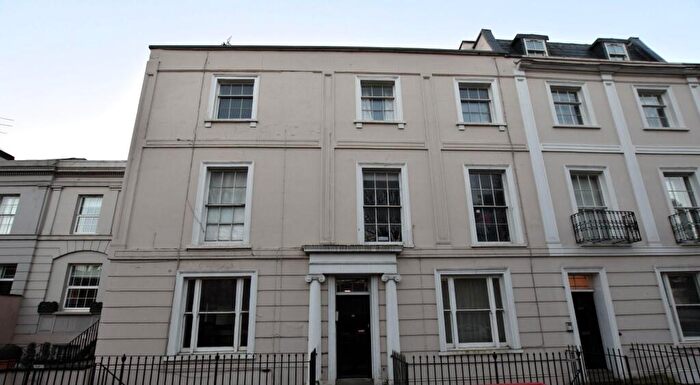 1 Bedroom Flat To Rent In London Road, Cheltenham, Gloucestershire, GL52