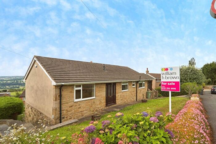 3 Bedroom Detached Bungalow For Sale In Henley Close, Rawdon, Leeds, LS19