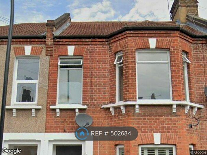 2 Bedroom Flat To Rent In Queenswood Road, London, SE23