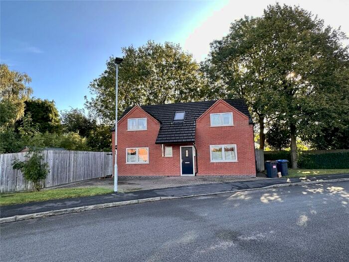 3 Bedroom Detached House To Rent In Brascote Road, Hinckley, Leicestershire, LE10
