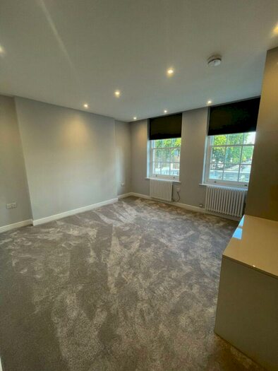 2 Bedroom Flat To Rent In Bedroom Flat &# New North Road, Shoreditch, N1