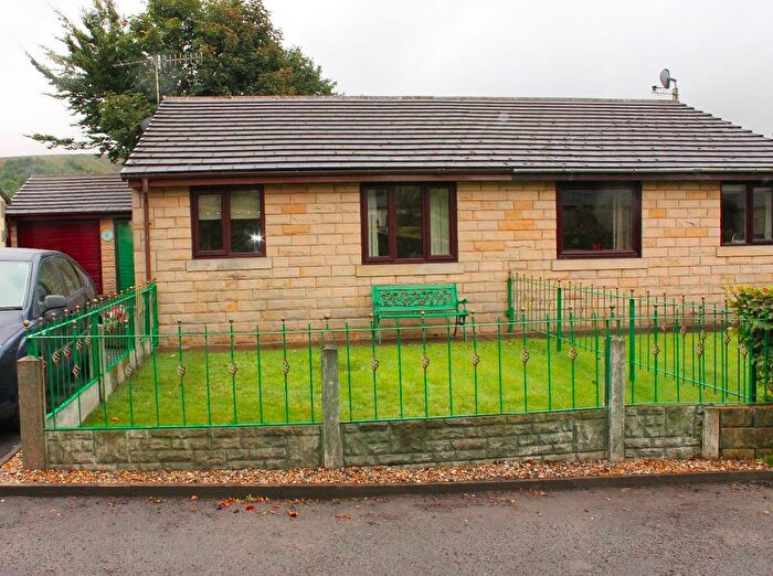 2 Bedroom Bungalow To Rent In Western Court, Stacksteads, Bacup, OL13