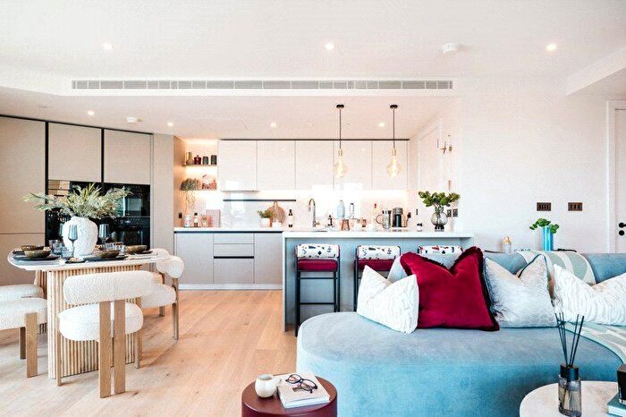 2 Bedroom Flat For Sale In Westmont Club Residences, Fountain Park Way, W12