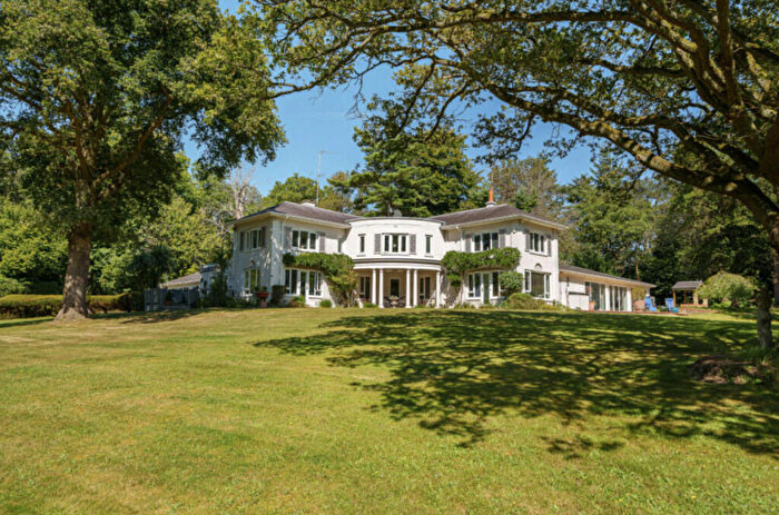 5 Bedroom Detached House For Sale In Dukes Kiln Drive, Gerrards Cross, SL9