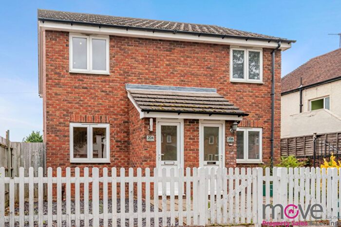 2 Bedroom Semi Detached House To Rent In Hewlett Road, Cheltenham, GL52