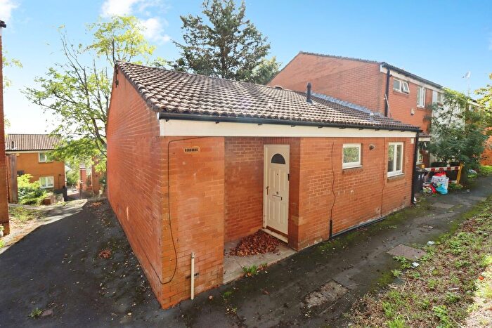 2 Bedroom Bungalow For Sale In Carmarthen Grove, Willsbridge, Bristol, BS30