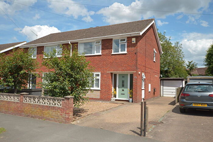 3 Bedroom Semi-Detached House For Sale In , Chestnut Drive, Louth, LN11