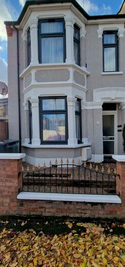 5 Bedroom End Of Terrace House To Rent In Cromer Road, London, E10