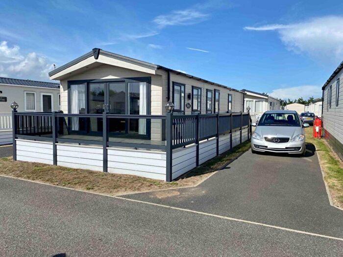 2 Bedroom Park Home For Sale In Suffolk Sands Caravan Park, IP11