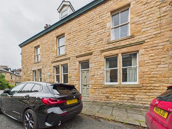 7 Bedroom End Of Terrace House For Sale In Ashfield Avenue, Lancaster, LA1