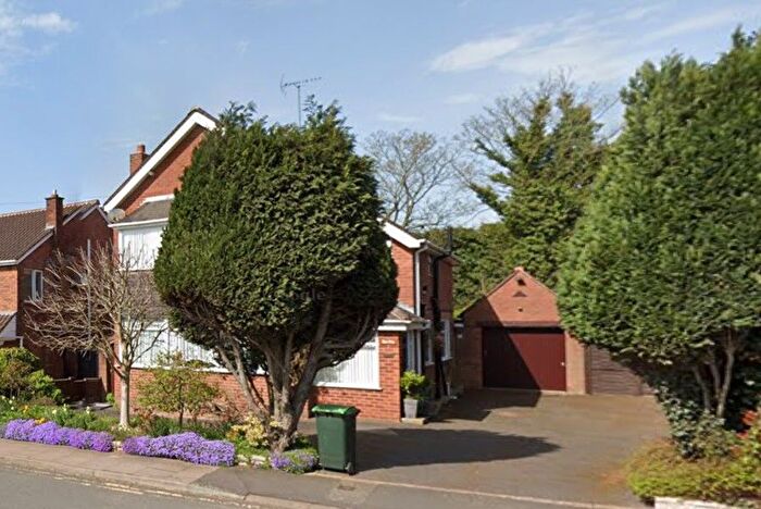 3 Bedroom Detached House To Rent In Great Barr, B43