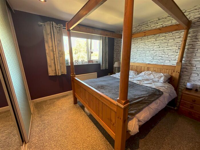 4 Bedroom Detached House For Sale In Lincoln Road, Fenton, Lincoln, LN1