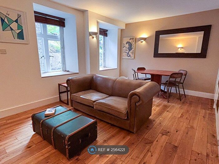 1 Bedroom Flat To Rent In Belgrave House, London, SW9