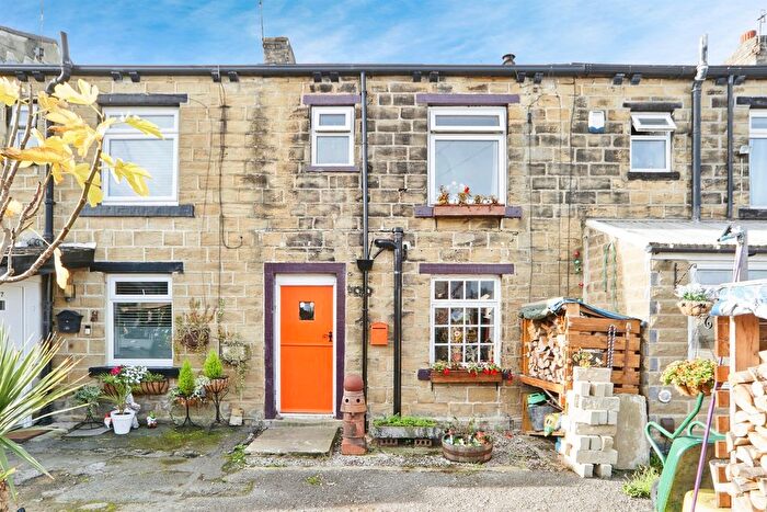 1 Bedroom Terraced House For Sale In Turkey Hill, Pudsey, LS28