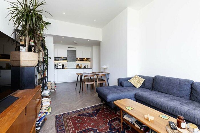 2 Bedroom Flat To Rent In Market Road, Caledonian Road, N7