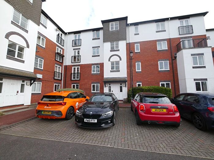 2 Bedroom Flat To Rent In Foundry Court, Newcastle Upon Tyne, NE6