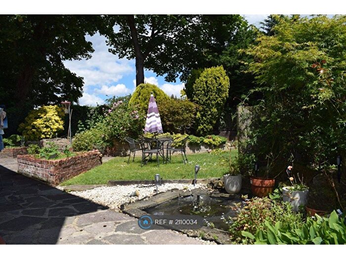 4 Bedroom Detached House To Rent In Stephen Close, Orpington, BR6