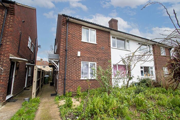 2 Bedroom Maisonette To Rent In Lewis Road, Welling, DA16