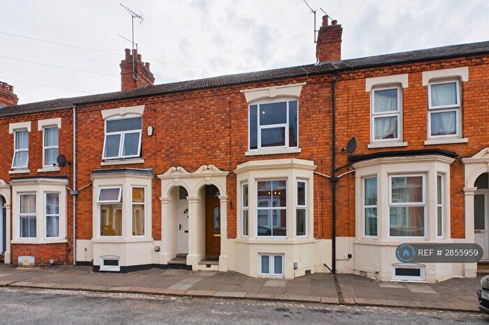 4 Bedroom Terraced House To Rent In Loyd Road, Northampton, NN1