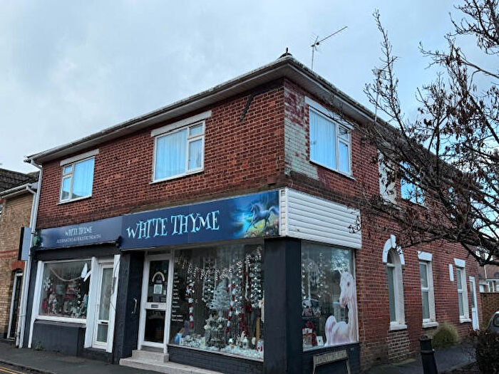 3 Bedroom Flat To Rent In Purewell, Christchurch, BH23