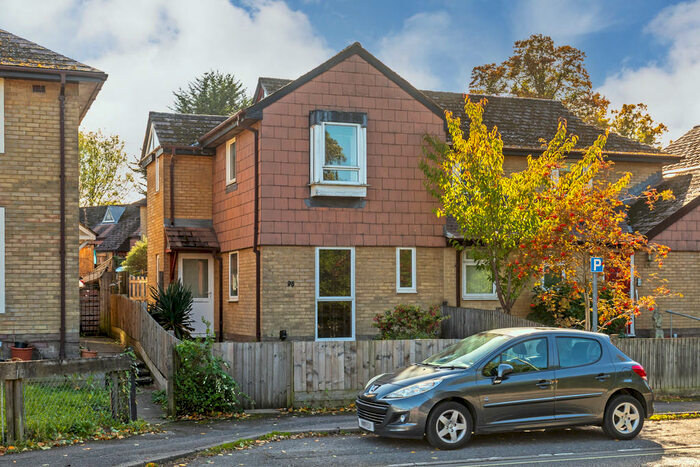 2 Bedroom Semi-Detached House To Rent In Alresford Road, Winchester, SO23