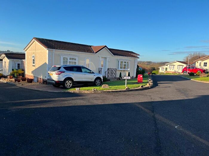 2 Bedroom Park Home For Sale In Cauldron Barn Road, Swanage, Dorset, BH19
