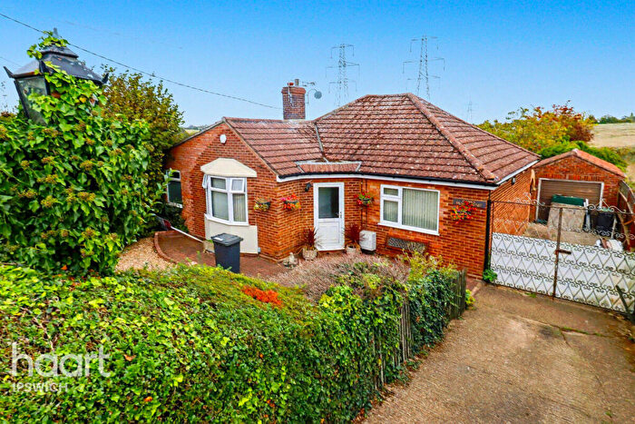 2 Bedroom Detached Bungalow For Sale In Old Norwich Road, Ipswich, IP1
