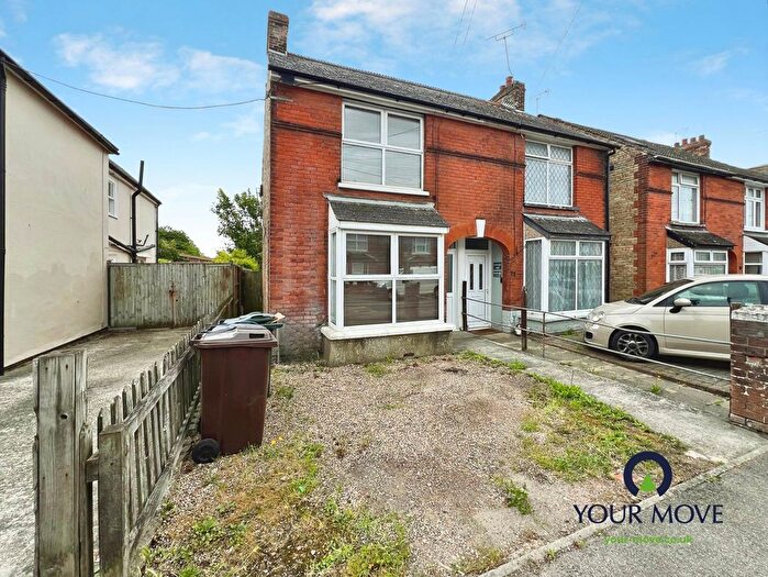 3 Bedroom Semi Detached House To Rent In Hunter Road, Willesborough, Ashford, Kent, TN24
