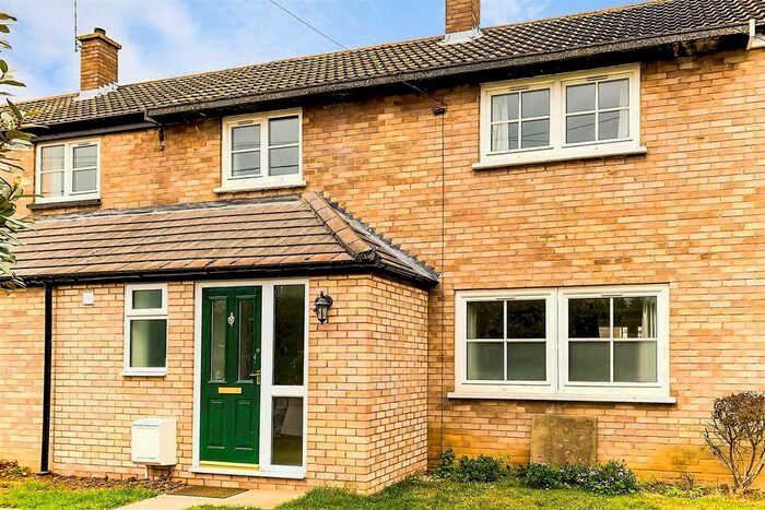 3 Bedroom Terraced House To Rent In Magdalene Close, Longstanton, Cambridge, CB24