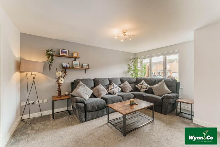3 Bedroom Detached House For Sale In Dovedale Close, Crofton, Wakefield, WF4